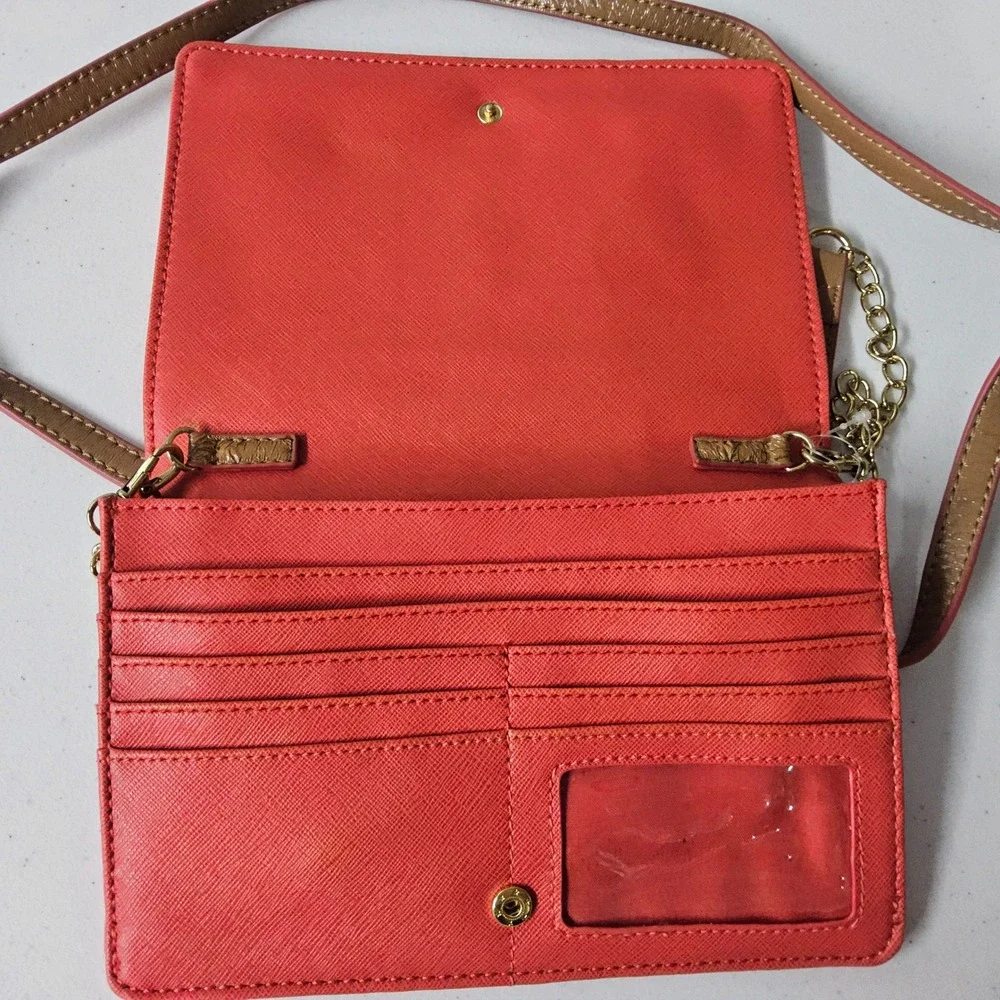 G by Guess chic color
